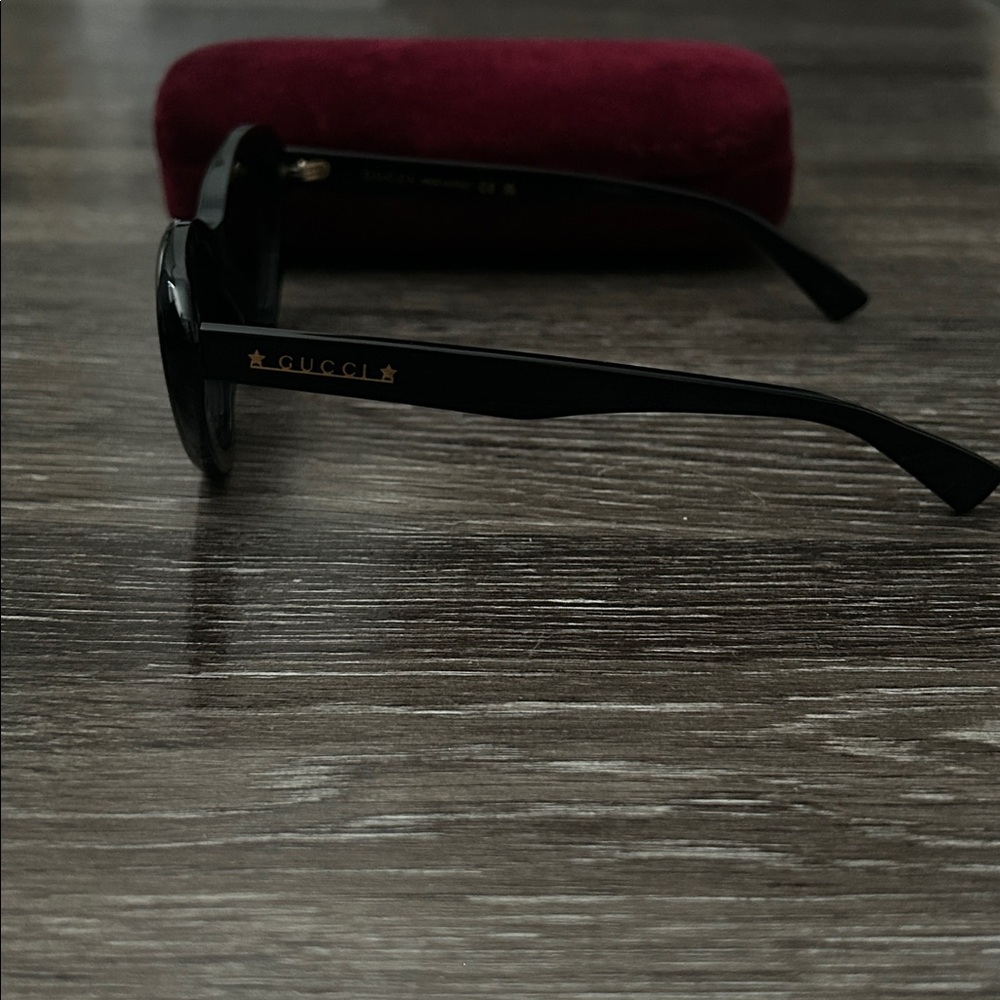 Gucci Cateye Sunglasses - Picture 6 of 9